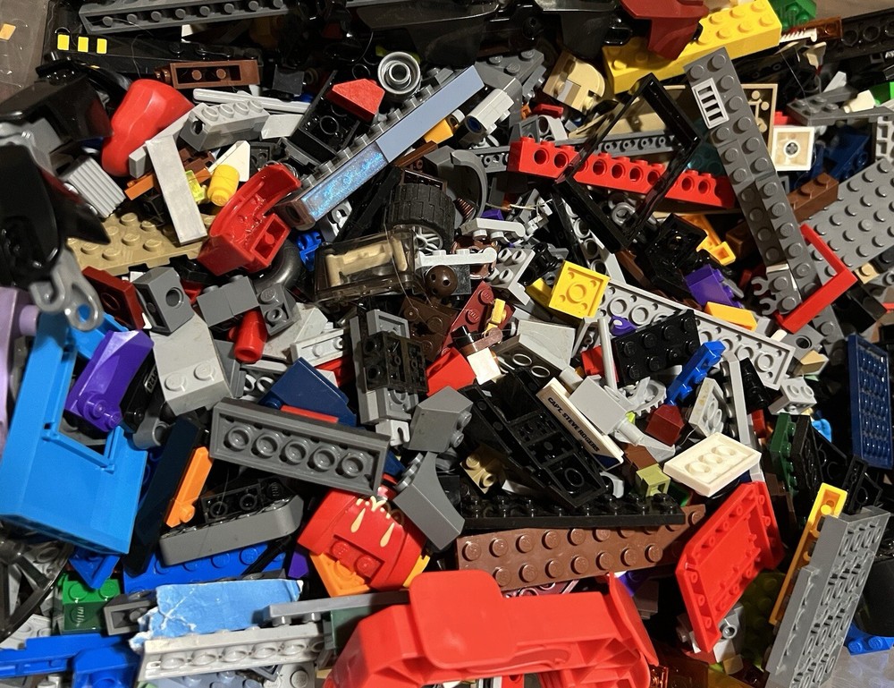 200 Pcs LEGO Bulk Lot Assorted Bag Pieces Bricks Pins Studs Wheels Basic Technic