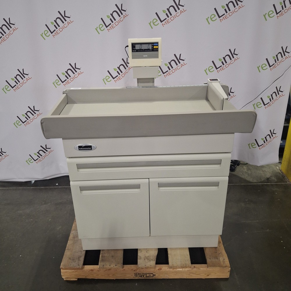 Midmark 640 Pediatric Exam Table