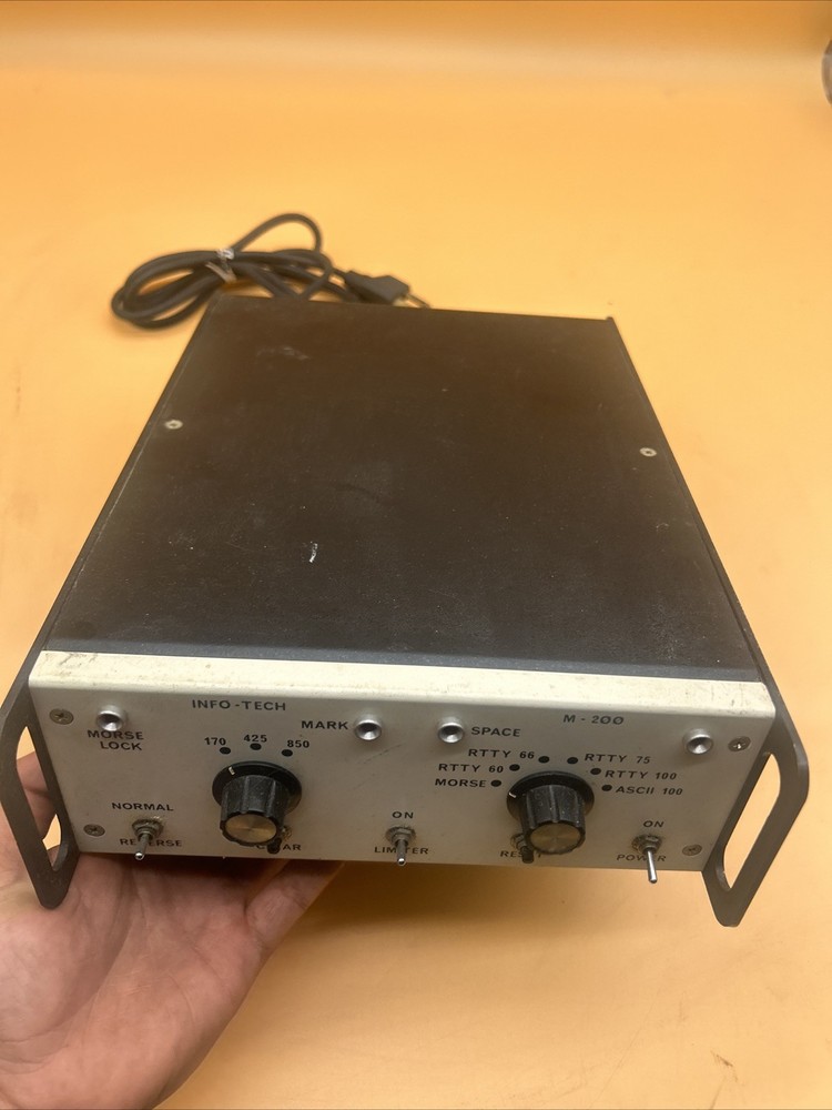 info-Tech M-200 Decoder InfoTech Universal Radio Untested As Is