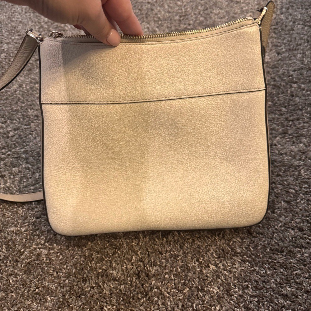 Kate Spade New York Lena Large Swingpack Crossbody in pebbled leather