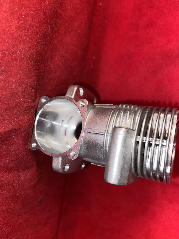 OS LA -40 SILVER CRANKCASE USED