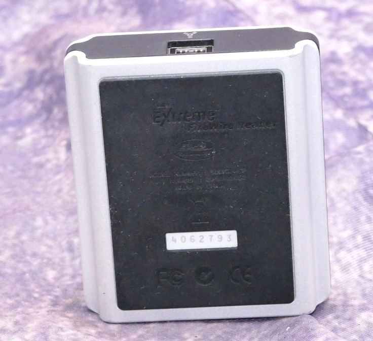 Sandisk SDDRX4-CF Extreme Firewire CompactFlash CF Card Reader With Cable