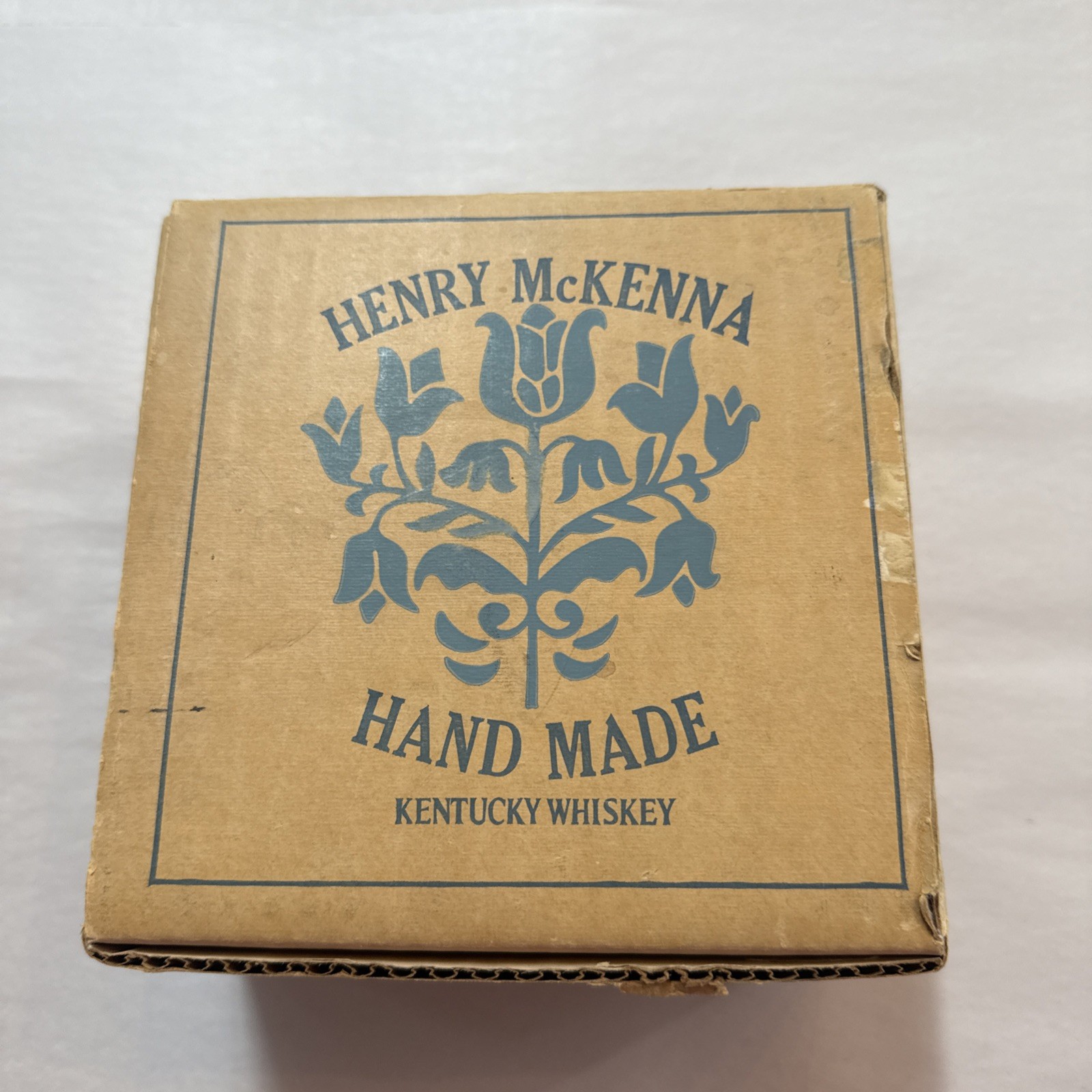 4 Vintage Henry McKenna Bourbon Whiskey Glasses 3” Tall Set In Original Box