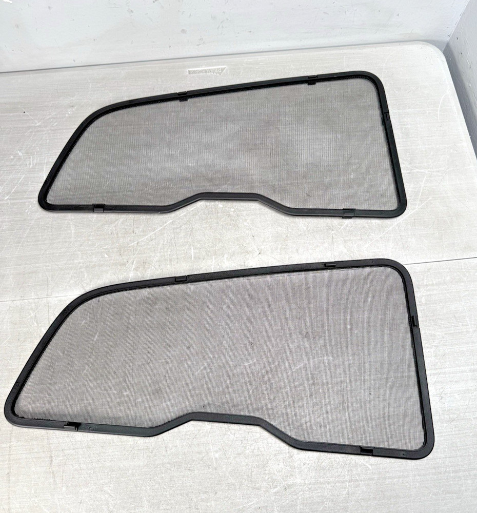 2020 peterbilt 579 upper bunk windows screen bug cover    *2110*