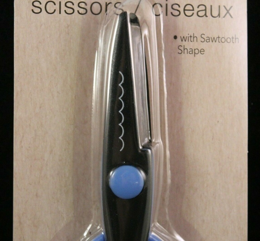 Crafter's Square - Craft/Scrapbook Scissors - Scalloping Cutting Pattern - Blue