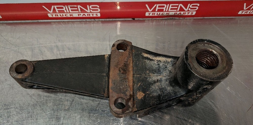 PACCAR PETERBILT KENWORTH BRACKET-SHACKLE B11-1023