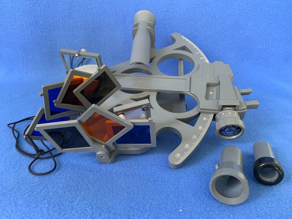Davis Instruments Mark 25 Master Beam Converger SEXTANT w/Case Manual Telescope