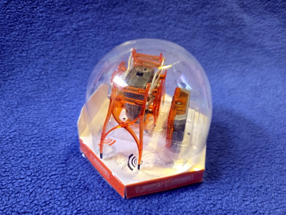 HexBug Inchworm Micro Robotic Creatures 2010 Innovation First Orange