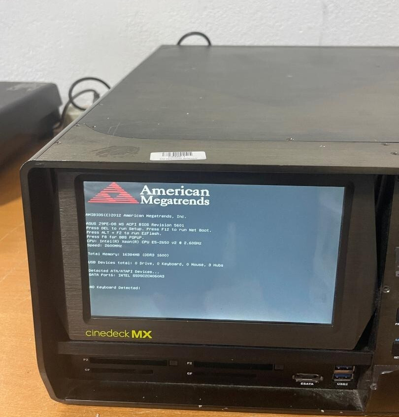 Tektronix Cinedeck MX 4000 HD Studio Deck . Please read descriptions.