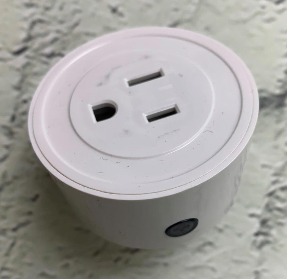 Smart Plug Smart Outlet with WiFi Remote Control Timer