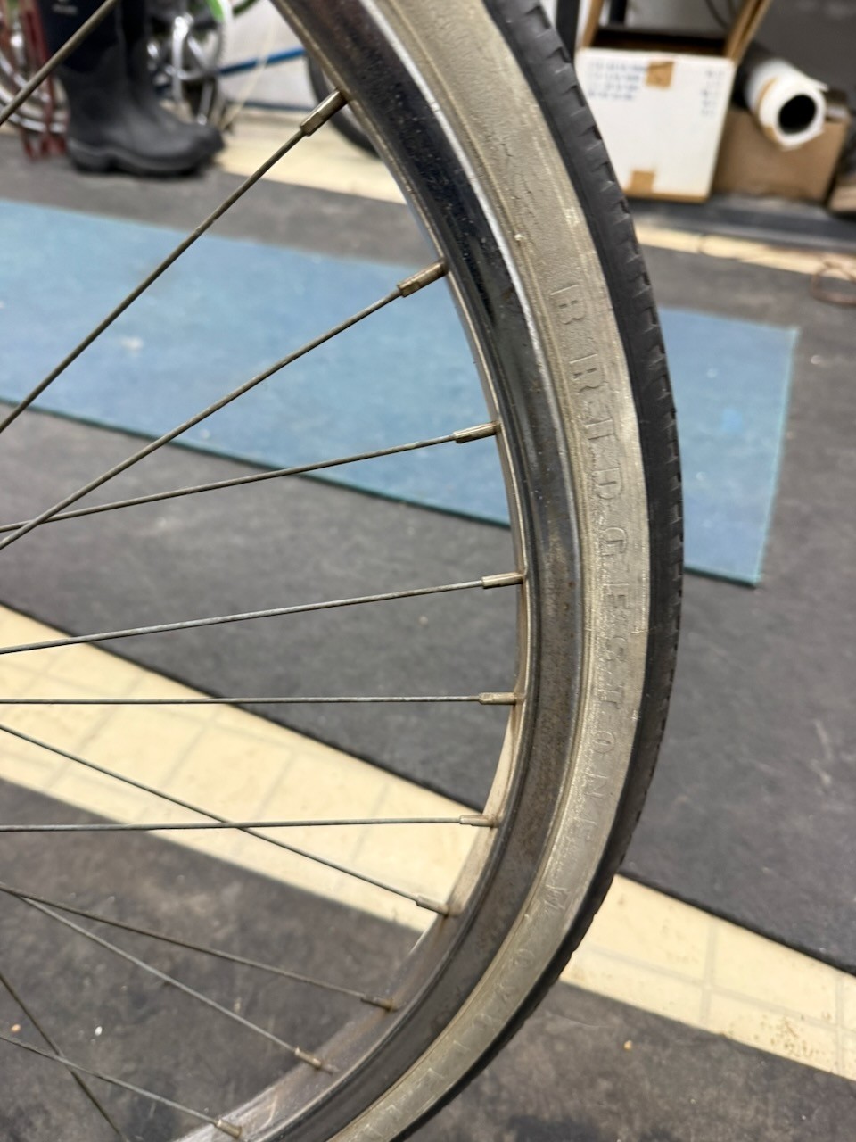 Roadmaster Vintage 1950's ? 26" Mens Straightbar Middleweight Tank Bicycle Orig