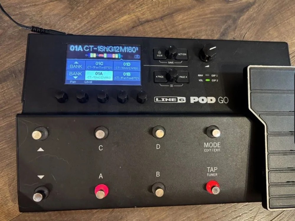 Line 6 POD Go Wireless Guitar Effects Tone Pedal Amp Simulator