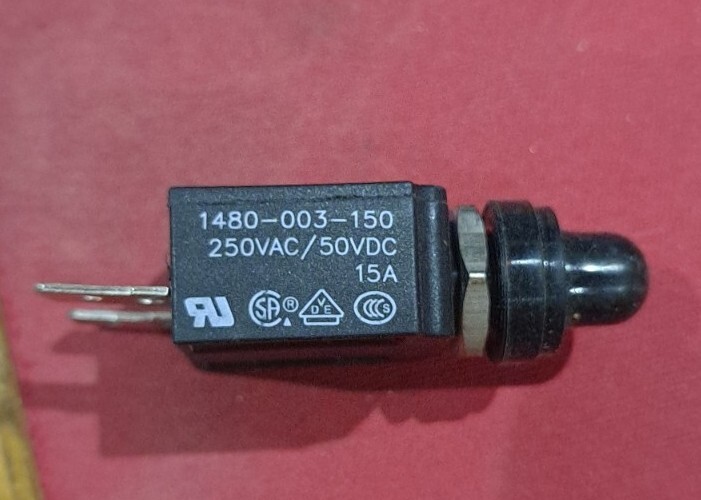 MECHANICAL MARINE 15 AMP CIRCUIT BREAKERS P# 3313 S