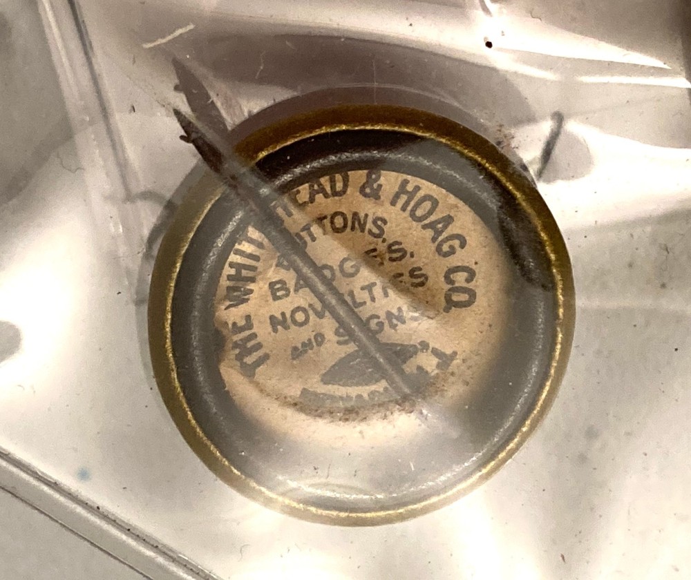 WWI AMERICAN FLAG CELLULOID PIN BACK