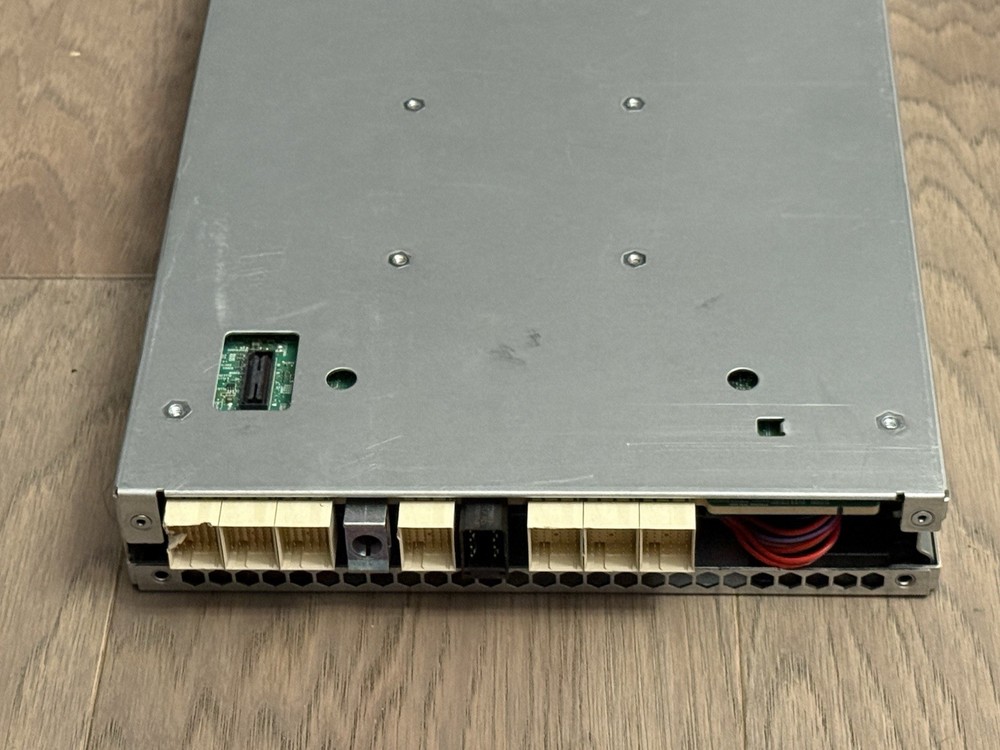 NetApp 111-03964+E3, 111-03965 + E3 -Netapp Controller - Make an Offer