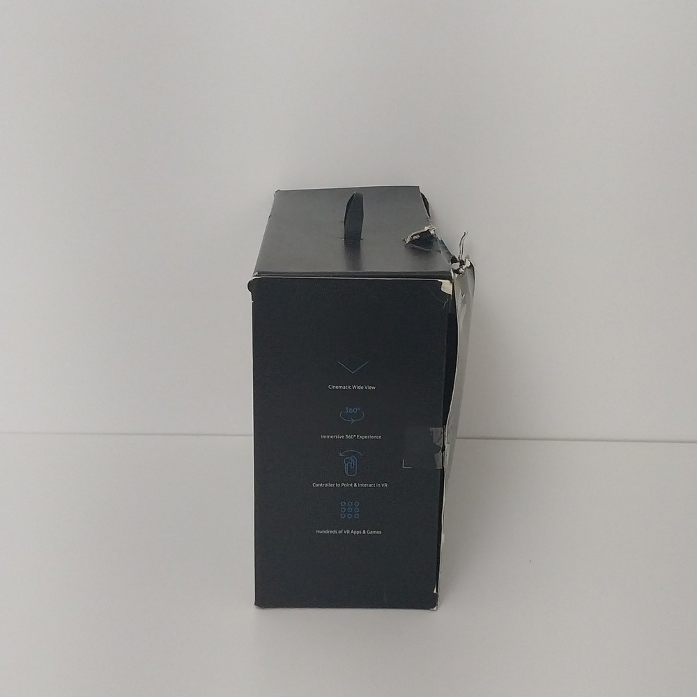 Samsung VR Oculus SM-R324NZAAXAR Goggles with Controller, Open Box-TESTED