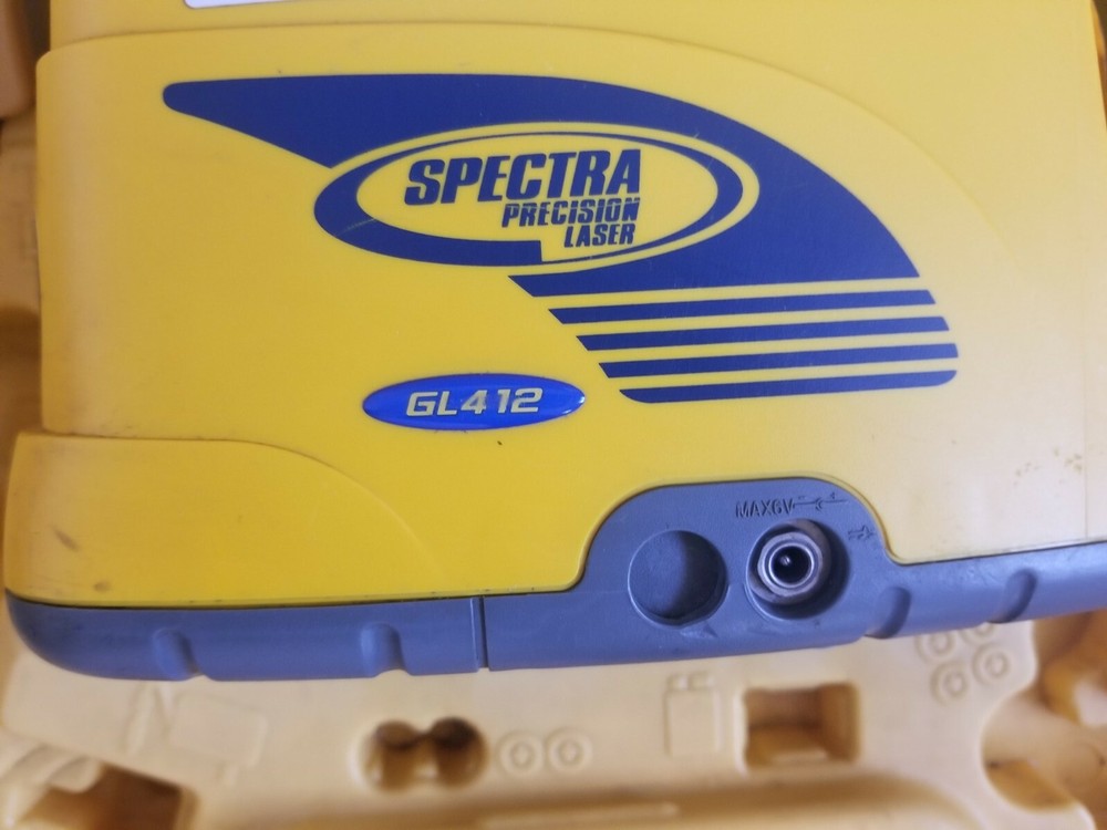 SPECTRA PRECISION LASER LEVEL- GL412