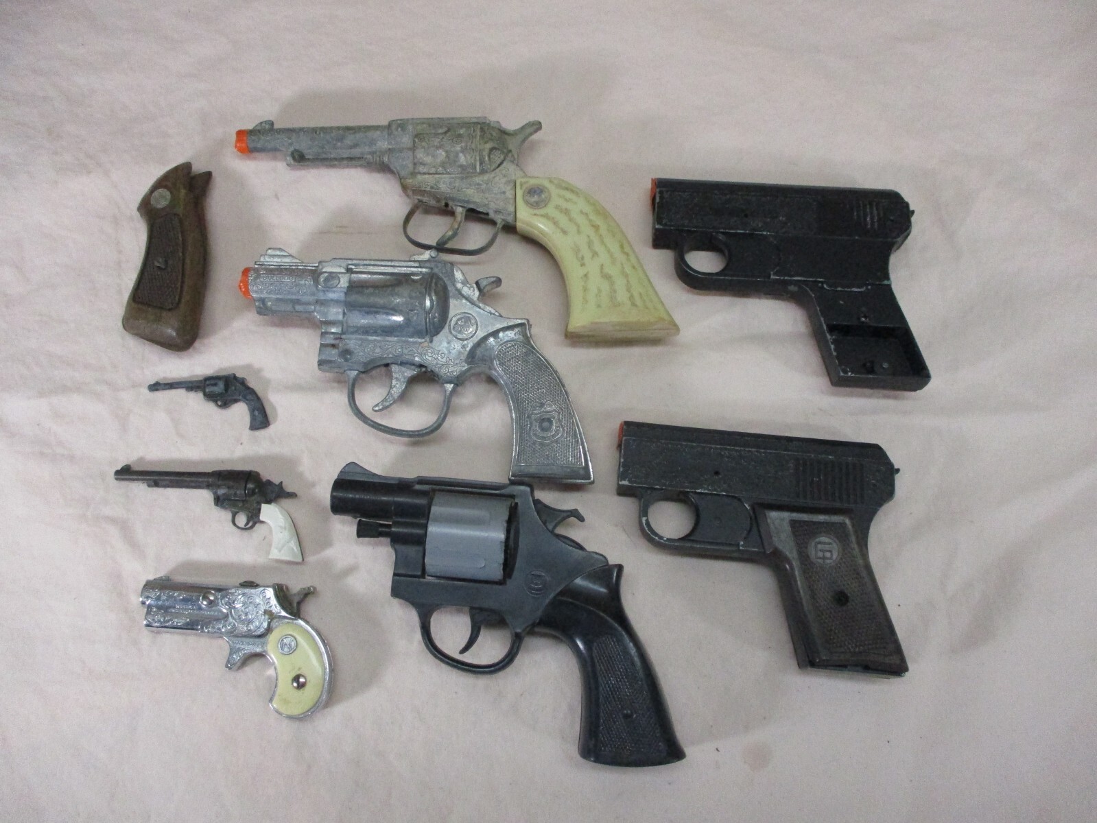 Vintage Die Cast, Metal & Plastic Toy Cap Guns Lot