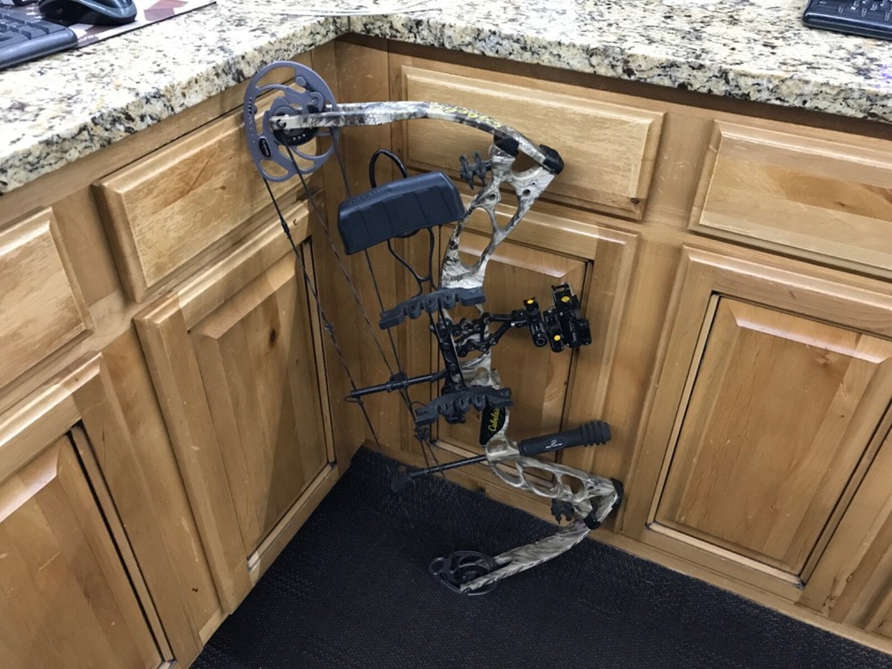 Cabelas By Bowtech Fortitude L Kryptec Camo Compound Bow
