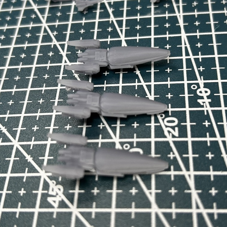 3 x Battlestar Galactica Manticore class miniatures