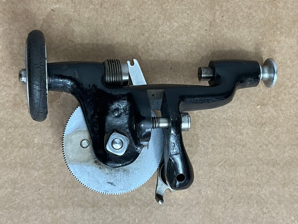 Singer 27k sewing machine Bobbin Winder