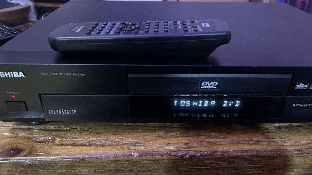 Toshiba DVD Video Player SD-2109 With Remote Tested Working