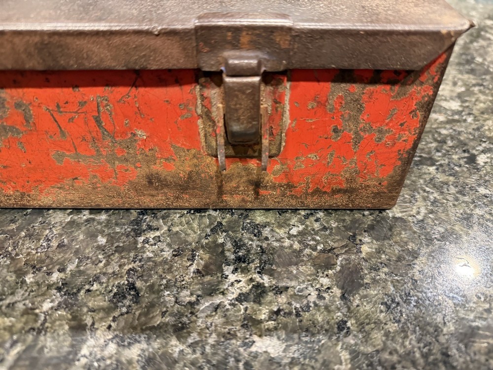 Vintage Snap-on Tools Socket Set Heavy Metal Tool Box with Snap-on Embossed Lid