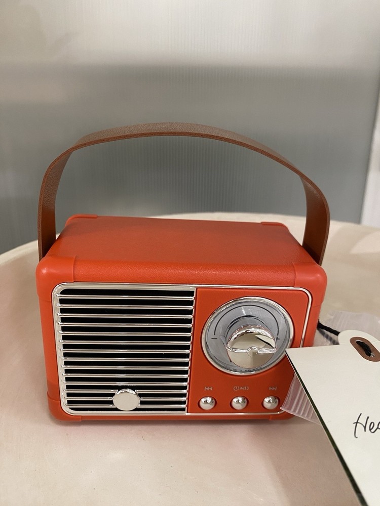 Radio Mini Retro Style Bluetooth Stereo Speaker Wireless USB Audio Rascal Flatts