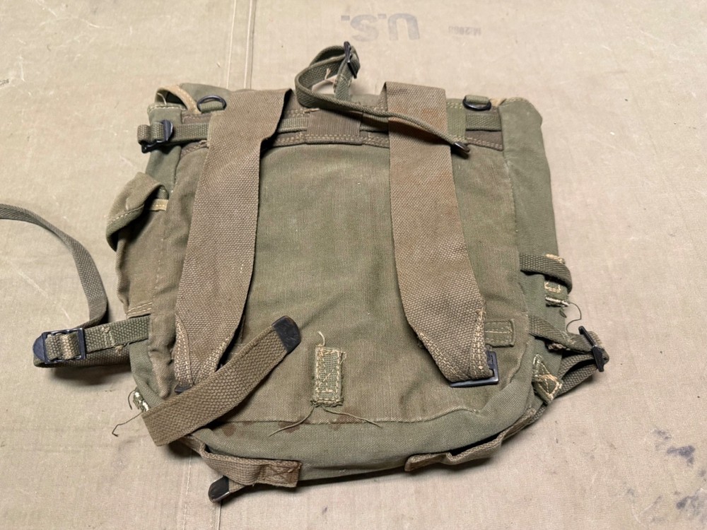 ORIGINAL WWII US ARMY M1945 UPPER COMBAT FIELD PACK & SUSPENDERS- 1945,