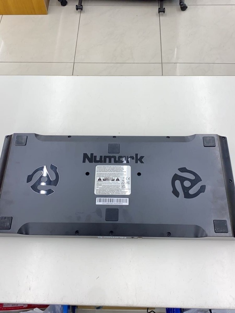 numark DJ equipment MIXTRACK PRO FX Used
