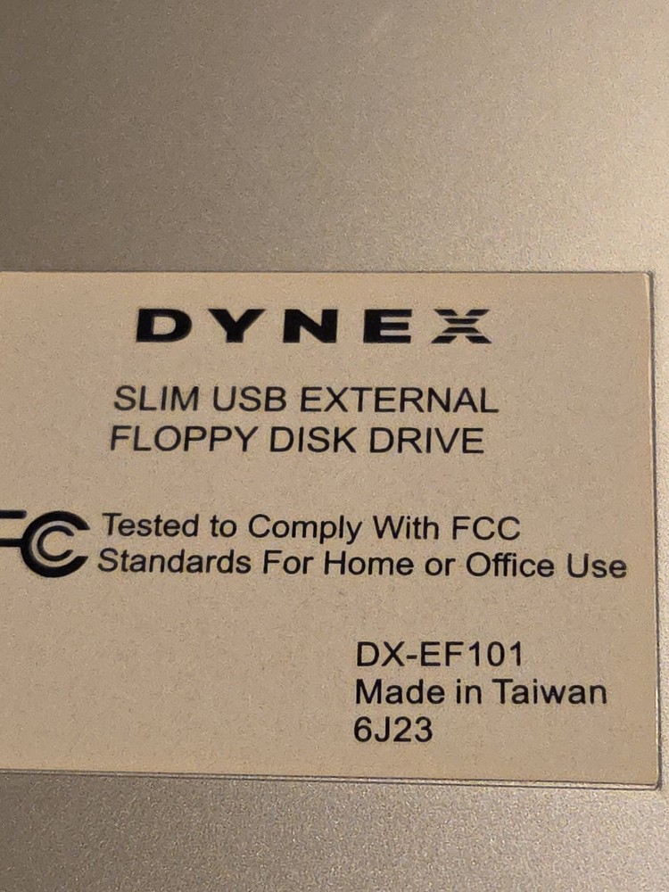Dynex Slim USB External Floppy Disk Drive DX-EF101 3.5" Diskette Drive