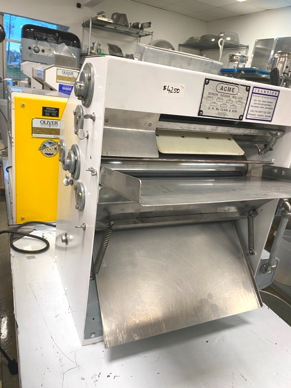 Dough Roller Sheeter/Pizza Acme R-11 / 20" Countertop /4 Roller /2 steps