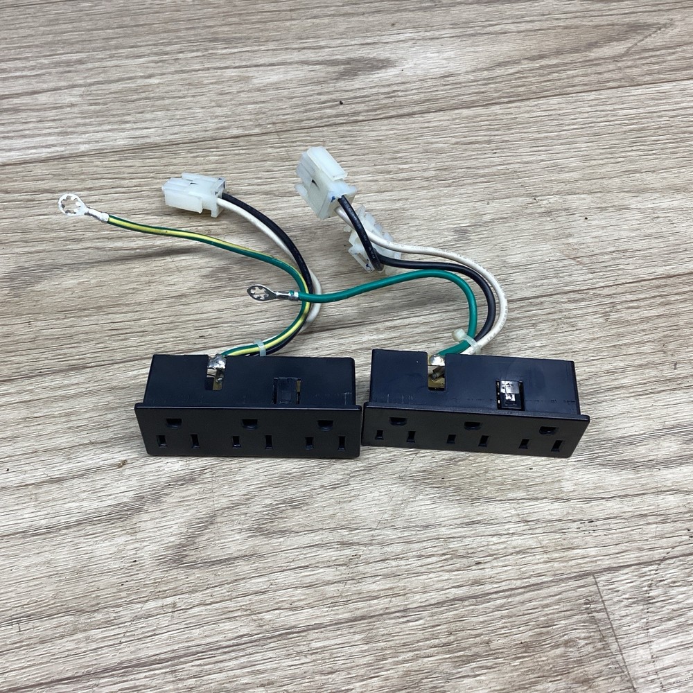 LOT 2 APC REPLACEMENT RECEPTACLES OUTLETS #813L63