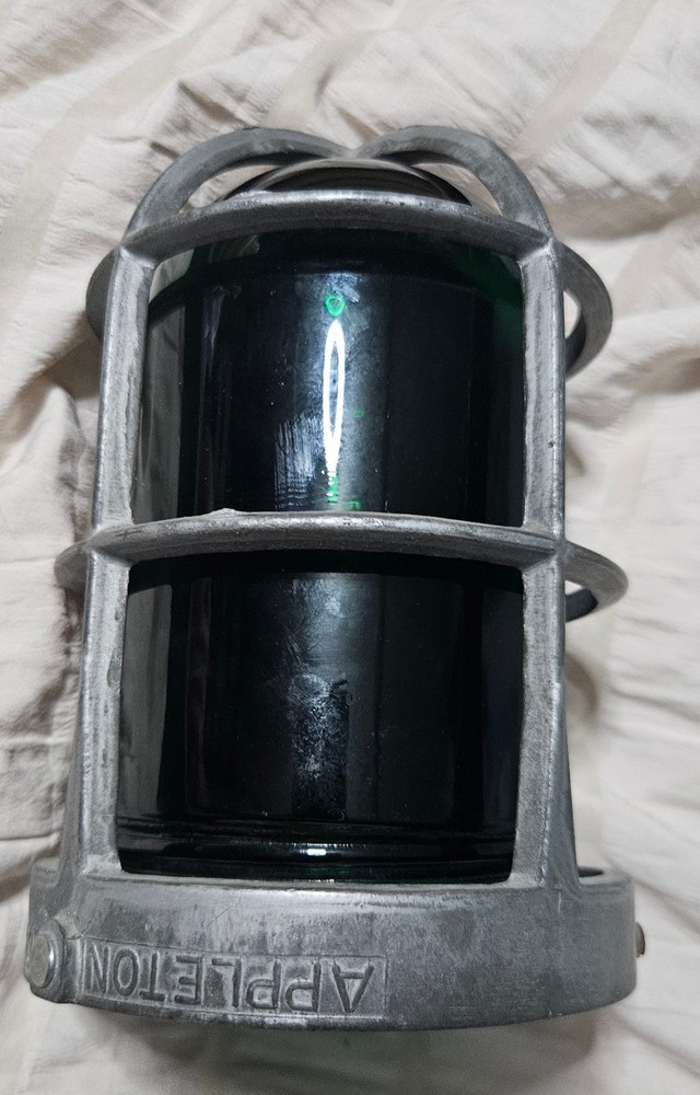 Appleton Explosion Proof Light Cover Cage w/GREEN GLASS  532