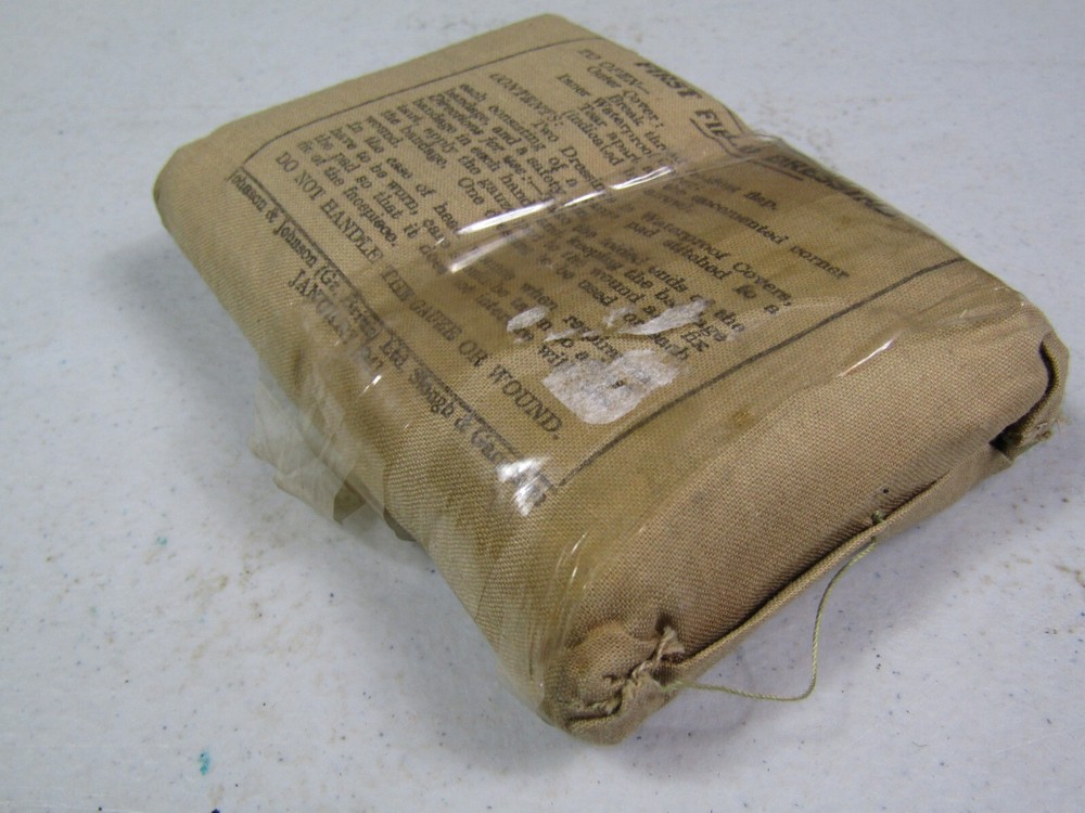 WWII British First Aid Field Dressing dated January 1941