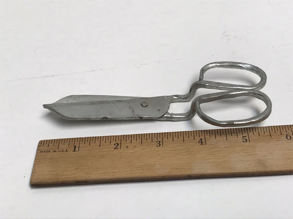 ANTIQUE EARLY PRIMITIVE HAND FORGED SCISSORS SHEARS