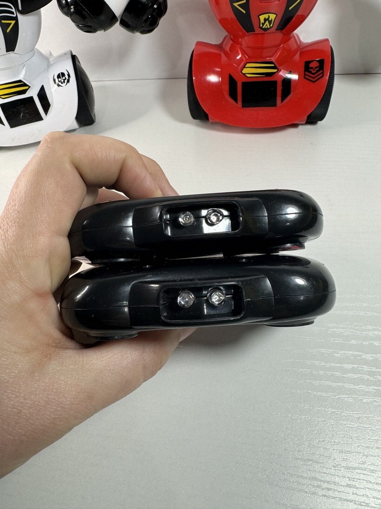 Sharper Image Remote Control Robot Set Multiplayer RC Red And White Tested