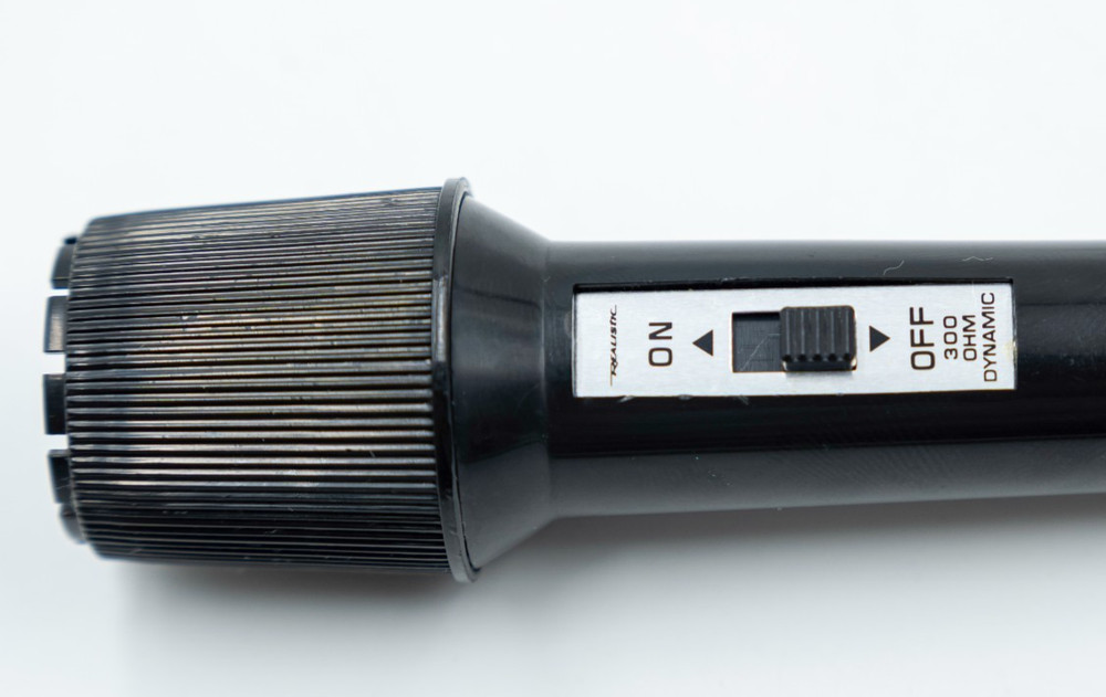 Realistic Dynamic Microphone 300 Ohm 3.5 & 2.5 mm Audio Recording