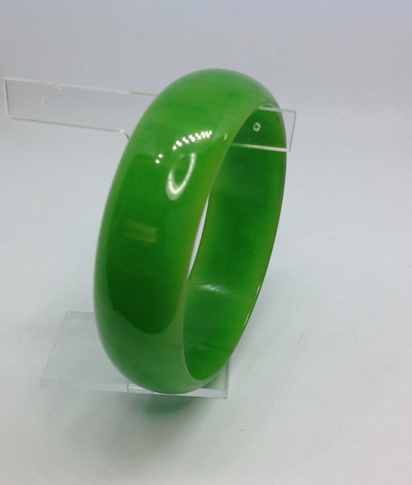 Vintage Semi Translucent Marbled Lime Green Bakelite 8" Bangle Bracelet