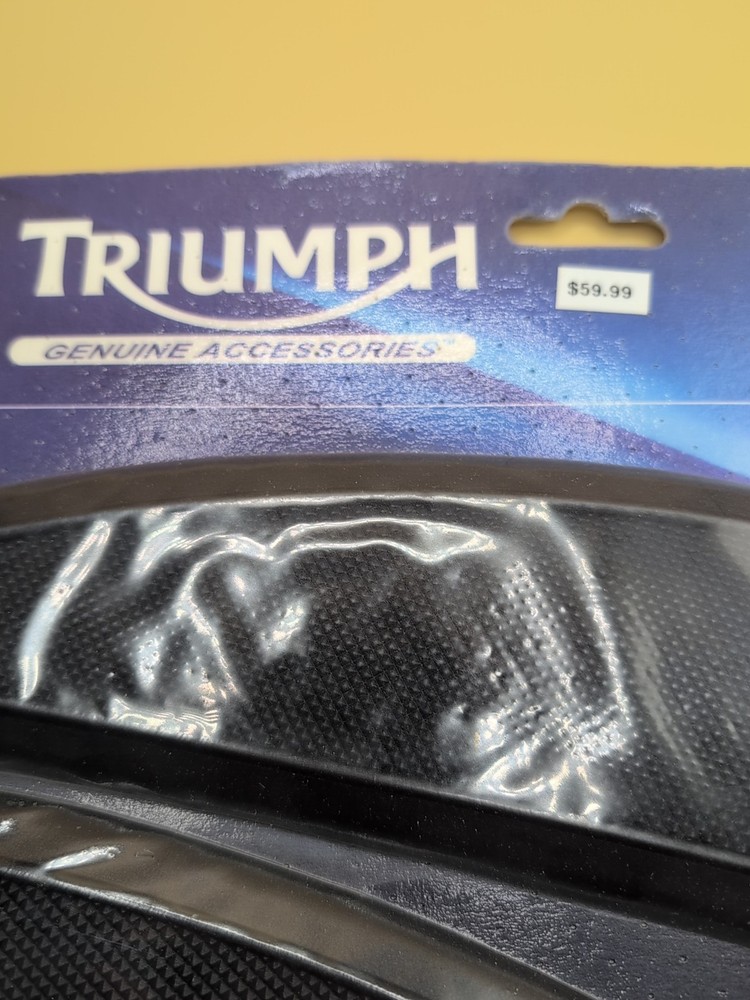 Triumph Knee Pad Kit