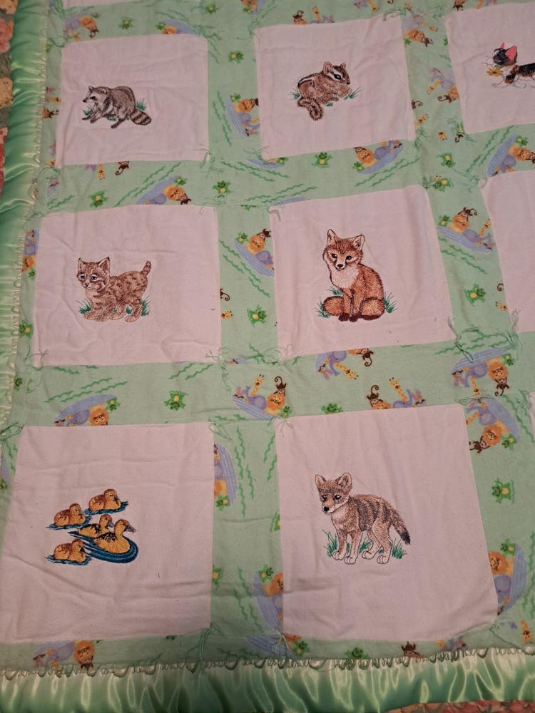 Embroidered Flannel Patchwork Animals Quilt 55x43.5 Inch