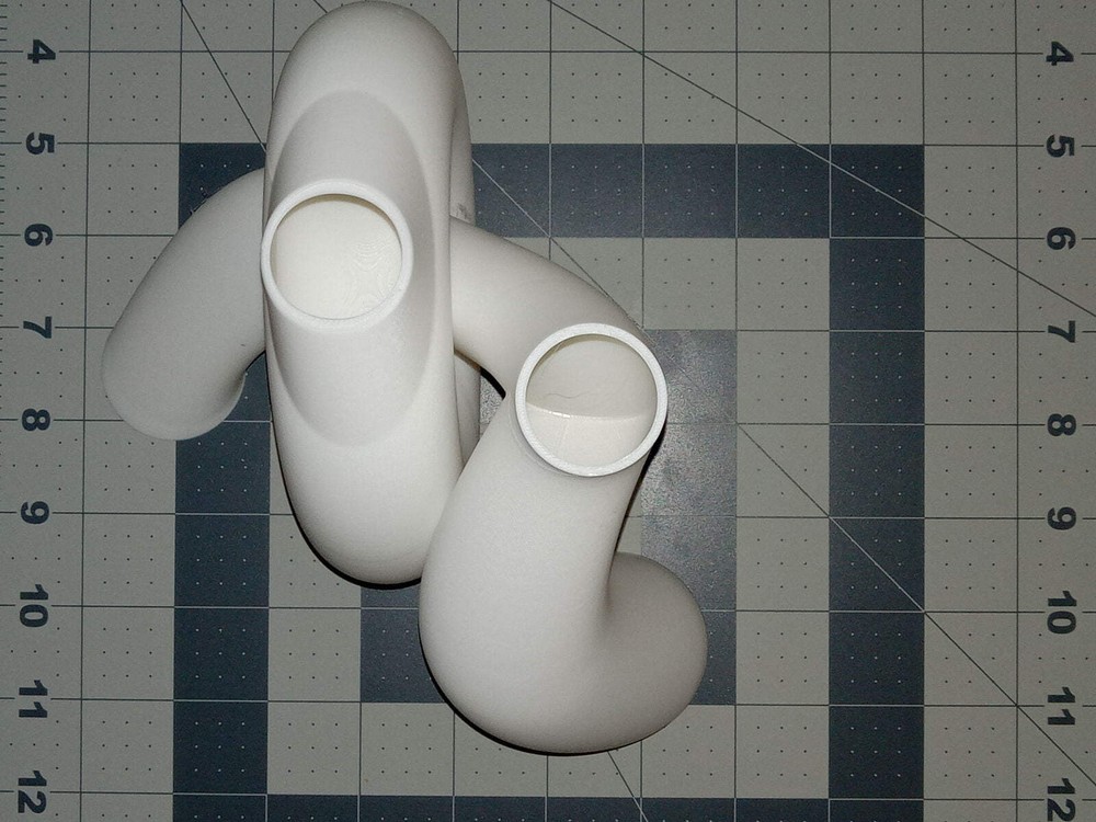 3D Printed Interlocking Toroidal Vase Set