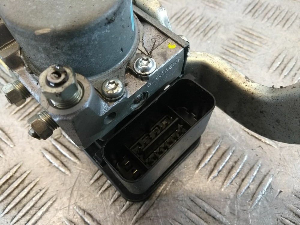 2016 SUZUKI GSX R1000 AL6 ABS Pump