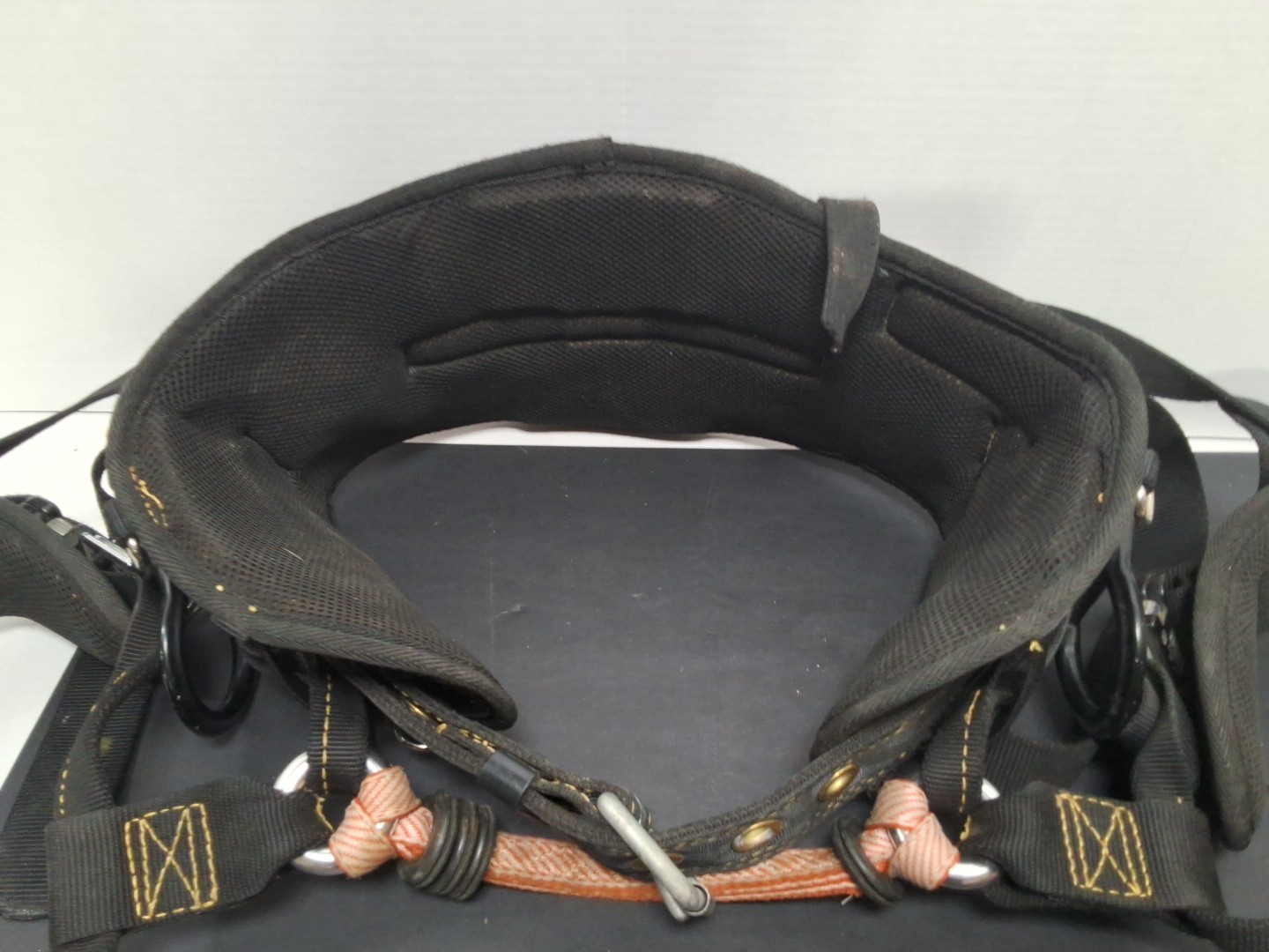 Weaver Cougar 1085 Saddle w/ Leg Straps, 2019 LARGE- USED