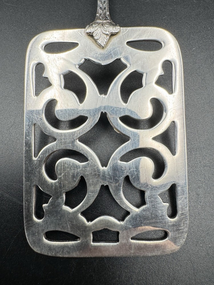 Vintage Spain Silver Plate Pierced Pastry Server Shell Handle Petit Fours