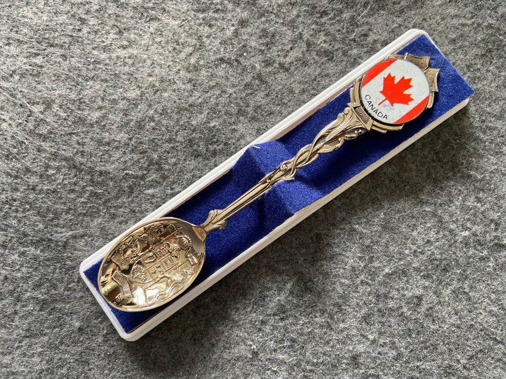 Canada Vintage Souvenir Spoon