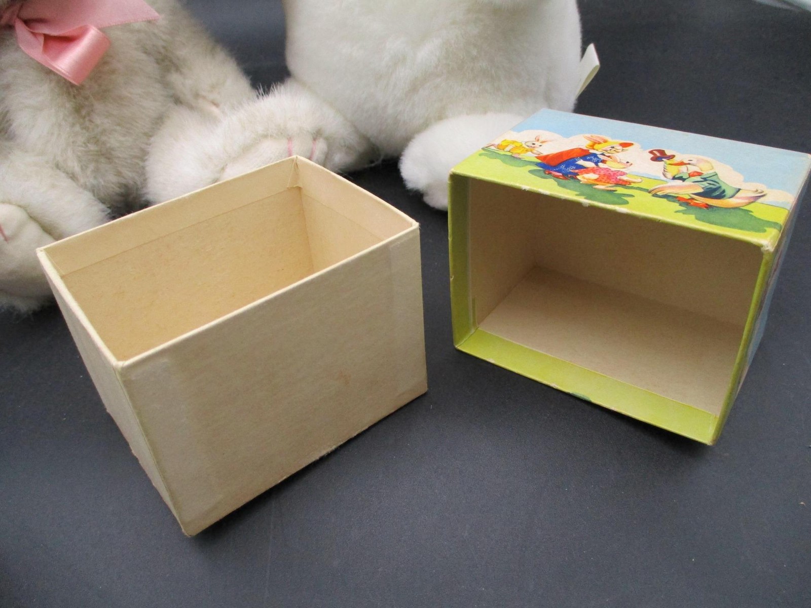 Vintage Fanny Farmer Candies Easter Box + 2 Plush Stuffed Bunny Rabbits BOYDS