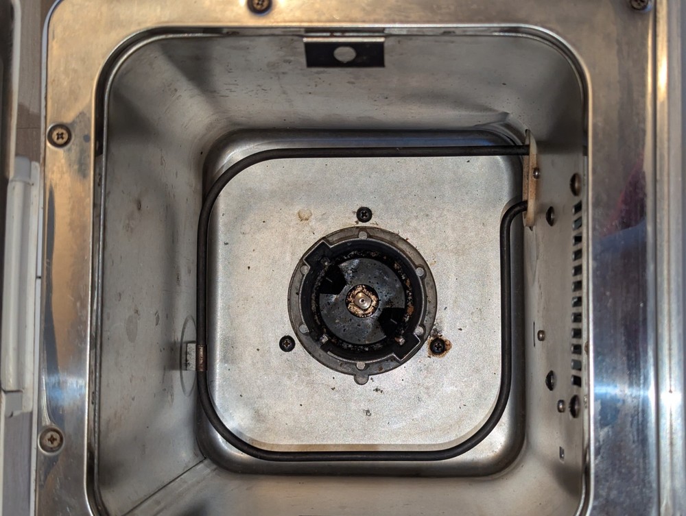 Hitachi Automatic Home Bakery Bread Maker Machine HB-D102 Tested Refurbished