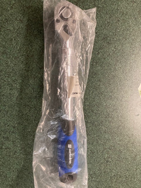 Extendable Handle Ratchet Socket Wrench 1/2 Drive 5 Incremental Extensions