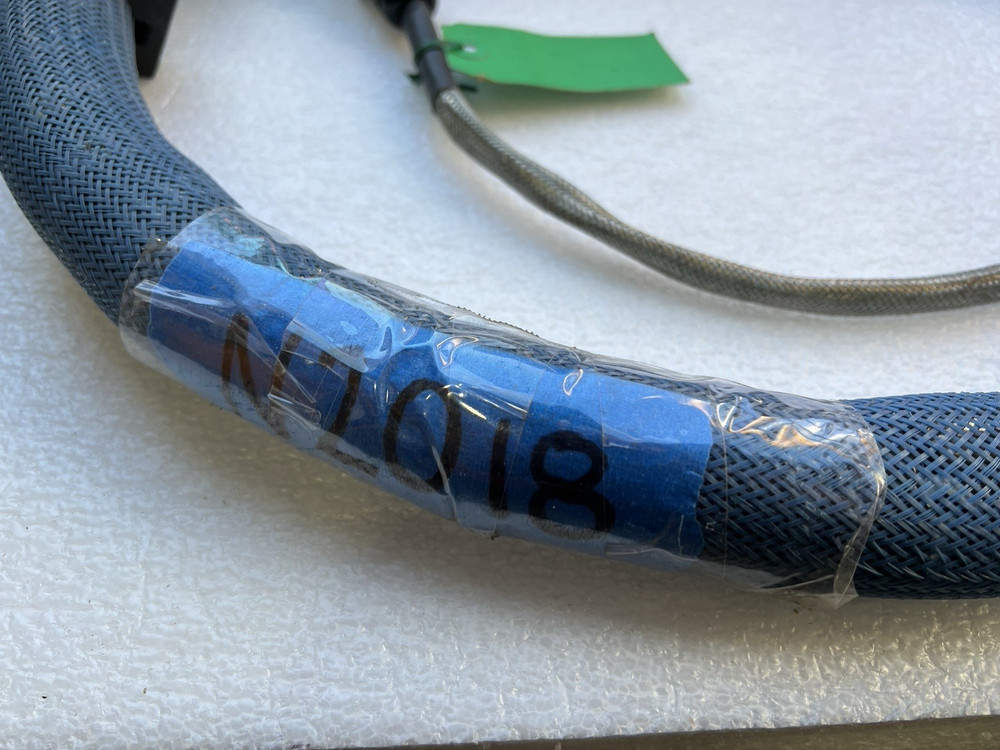 Nordson 6ft Blue Hot Melt Adhesive Hose PN274792 Rectangular Plug 240v